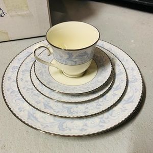 Noritake Montabello 5 piece Place Setting (2)